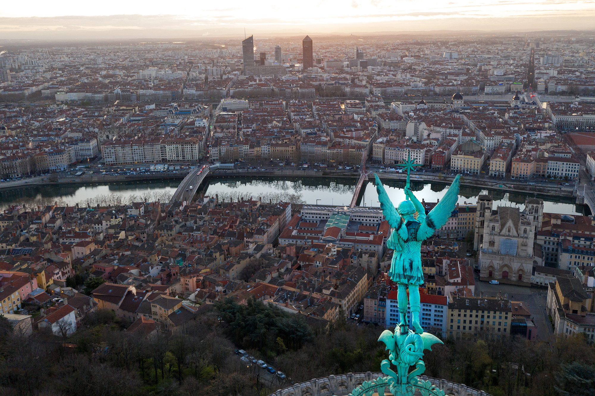 Drone professionnel à Lyon : photos et vidéos aériennes sans compromis