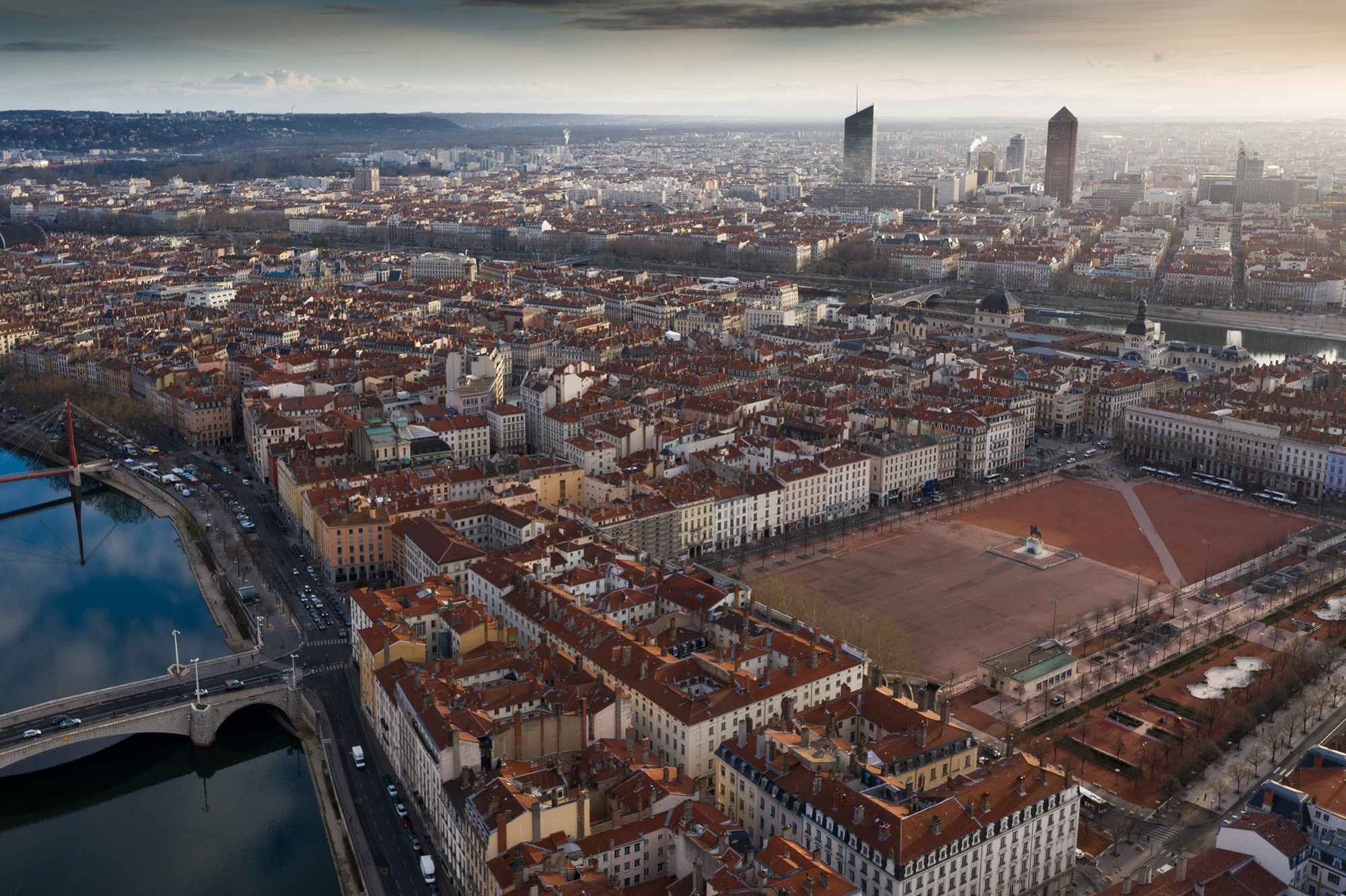 Drone professionnel à Lyon : photos et vidéos aériennes sans compromis